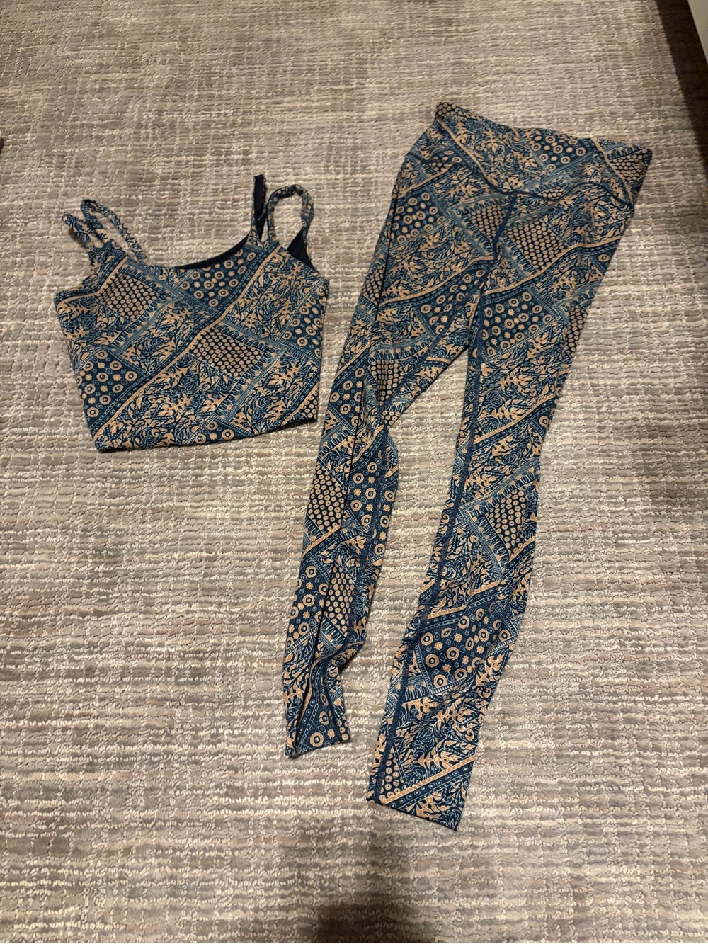 MPG Blue and Tan Printed Leggings with Matching Crop Top